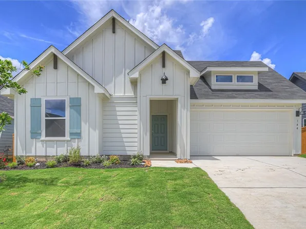 144 Flora Vista St, San Marcos, TX 78666