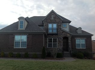 1008 Vista Ct, Hendersonville, TN 37075
