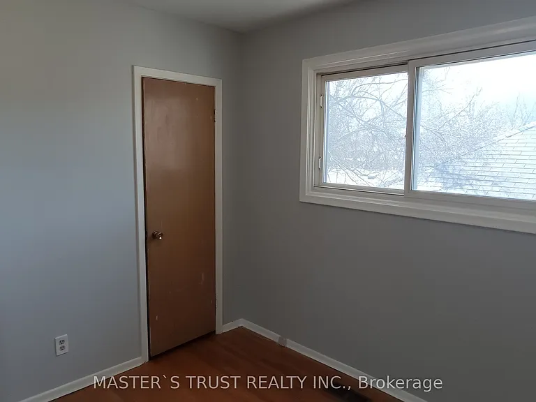 30 William St #UPPER — Photo 7