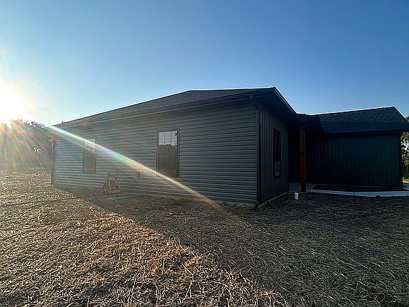2nd image of 1801 S Aurora St