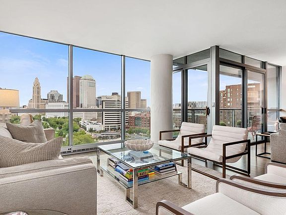3rd image of 1 Miranova Pl APT 1605