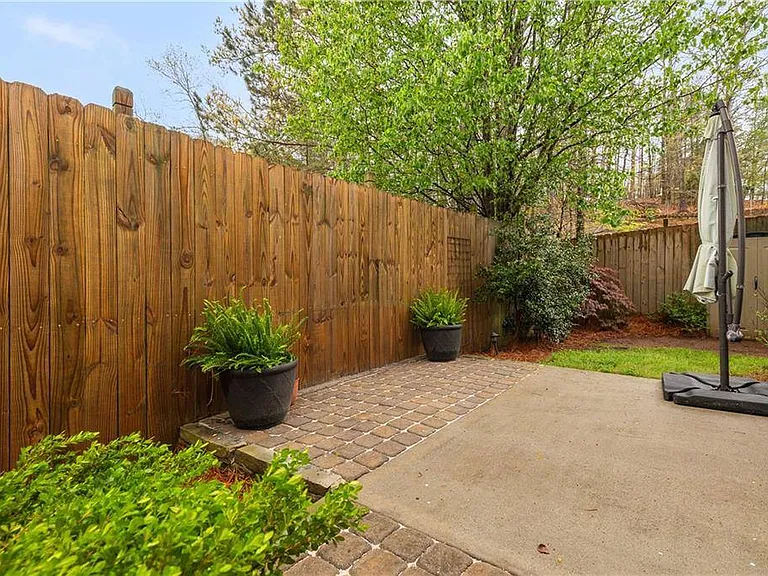 3065 Windcrest Ct — Photo 10