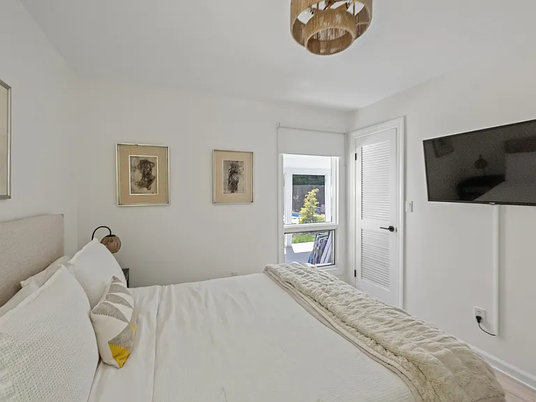 56 Underwood Dr — Photo 20