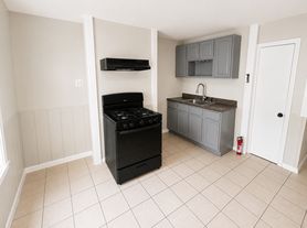 170 W Broadway, Paterson, NJ