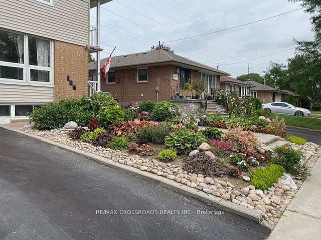134 Sedgemount Dr #2 — Photo 3