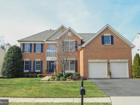 21389 Fitzgerald Dr, Ashburn, VA 20147
