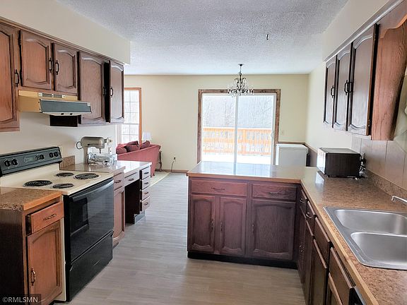 4th image of 1740 Bear St