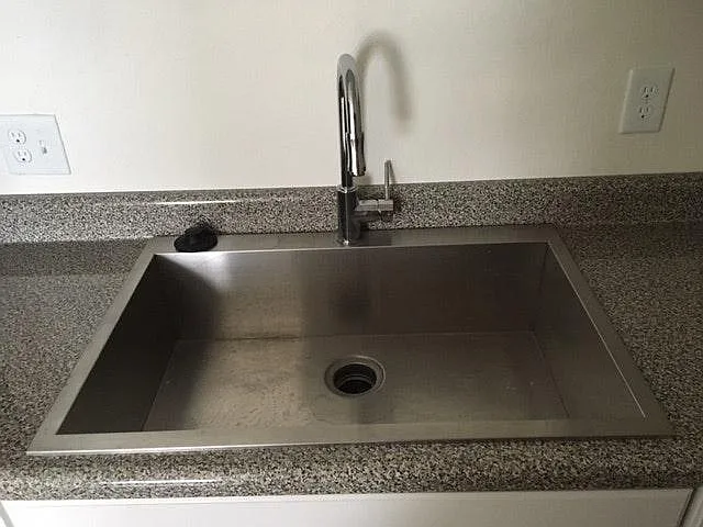 412 Walnut Ave SE — Photo 19