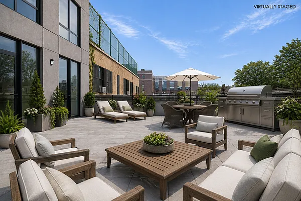 Outdoor, photo 1