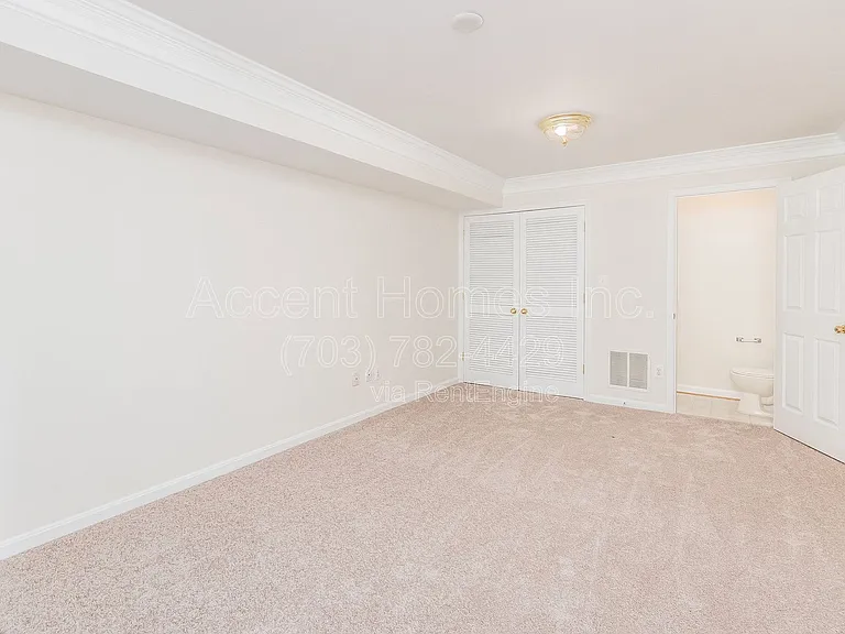 9875 Dochart Sound Ln — Photo 28