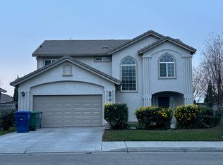 1560 Steven Ln, Madera, CA