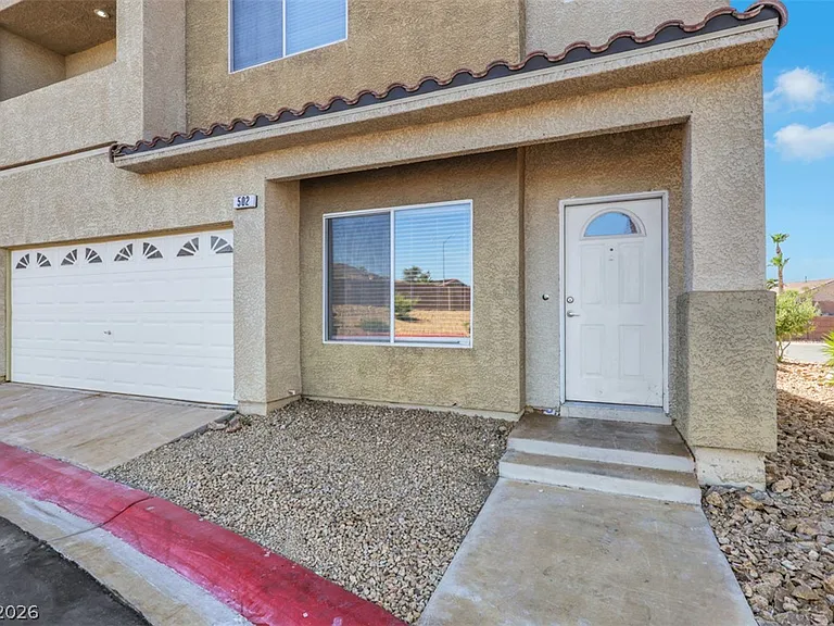502 Birdseye St — Photo 2