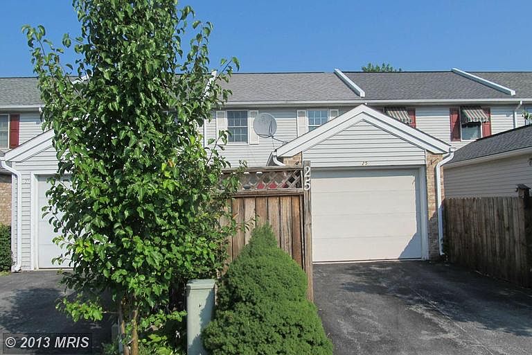 2nd image of 25 Beacon Ct
