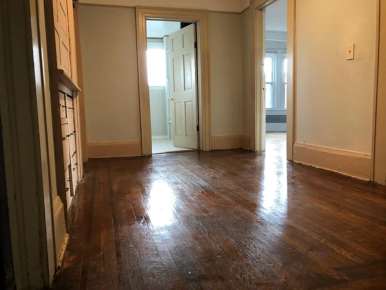 1518 Kenilworth Ave — Photo 15
