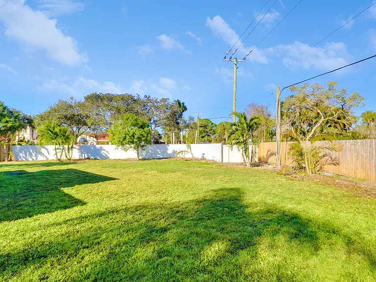 125 Arrowhead Cir — Photo 32