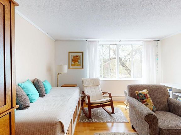 4th image of 2800 W 44th St Unit 201