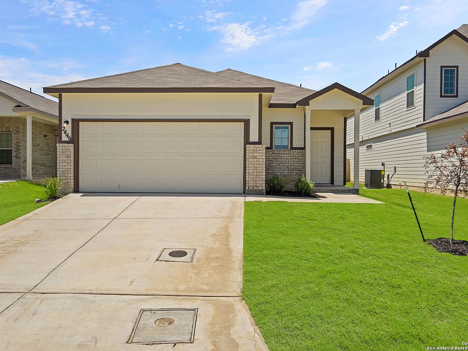 1st image of 2446 Dry Moss Way