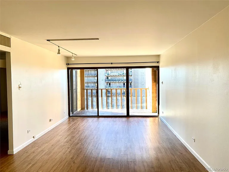 400 S Lafayette St #1104 — Photo 6