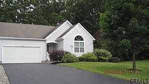 1st image of 33 Parkland Ct