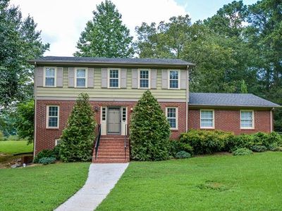 888 Bradford Ct, Lilburn, GA, 30047