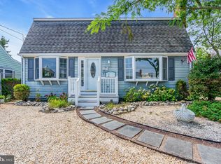 358 W 6th St, Ship Bottom, NJ 08008