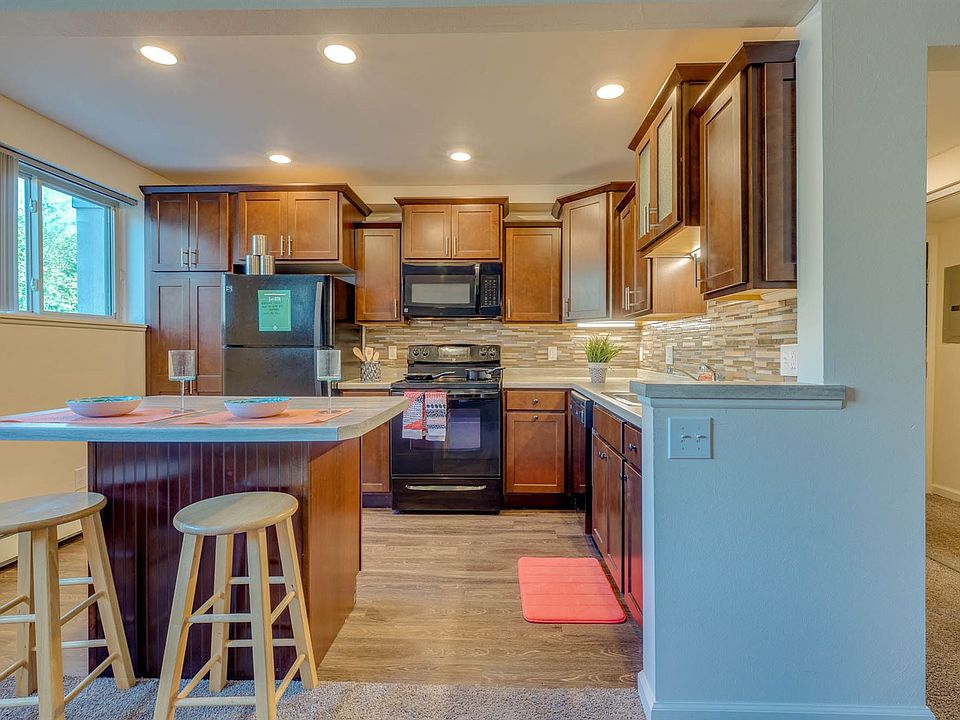 Beechwood Apartments 1130 Beech St East Lansing MI Zillow