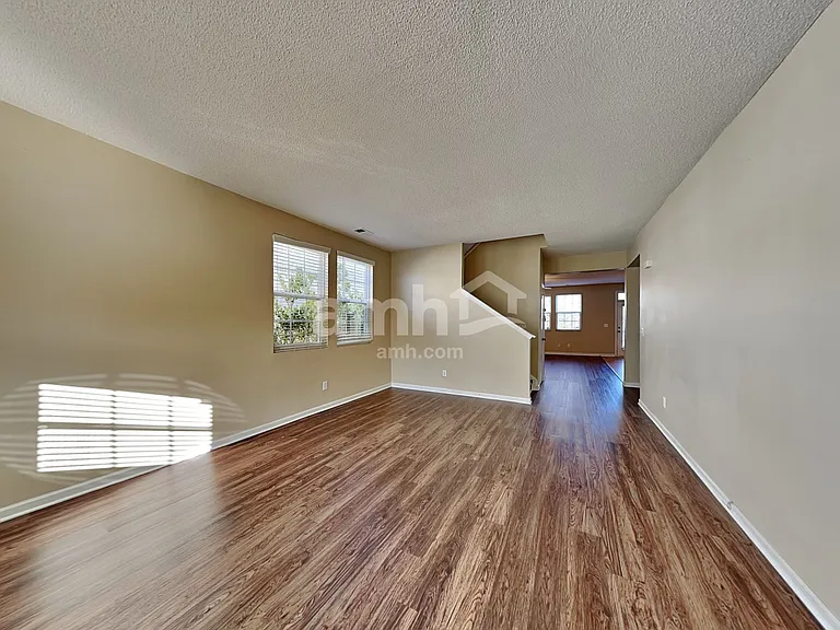 6005 Ricker Rd — Photo 6