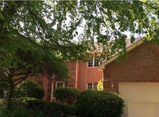 148 Founders Pointe S, Bloomingdale, IL 60108