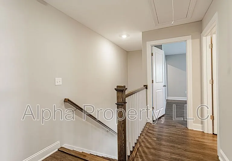 121 Remount Way — Photo 17