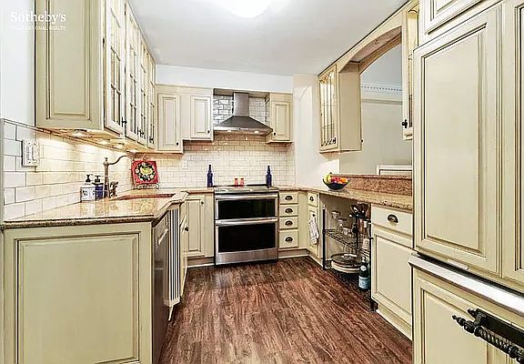 2nd image of 345 E 52nd St APT 1D