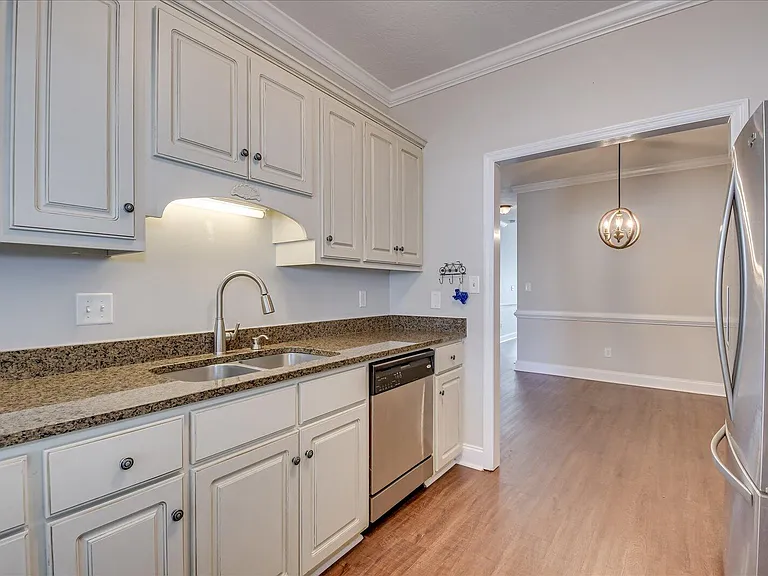 317 Buxton Ln — Photo 16