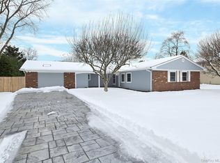 35 Segatogue Lane, South Setauket, NY 11720