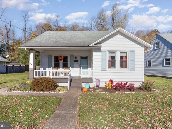 384 Market St, Highspire, PA 17034