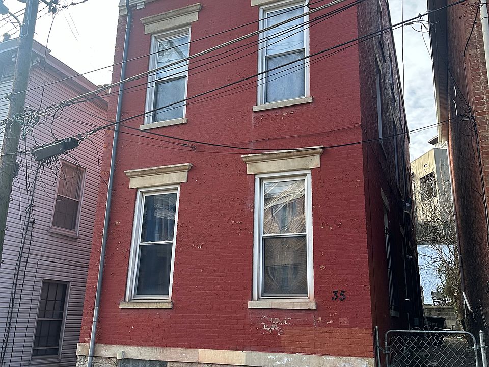 1st image of 35 W Hollister St