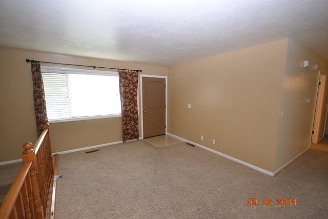 1st image of 567 S Maurine Dr