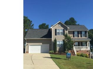 325 Cobblestone Dr, Spring Lake, NC 28390