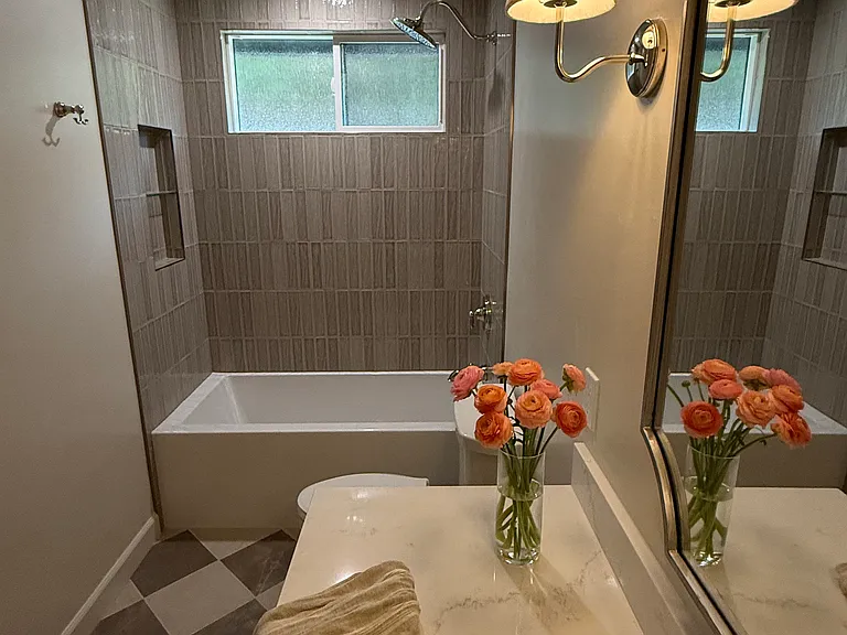 1031 Deerhaven Dr — Photo 17