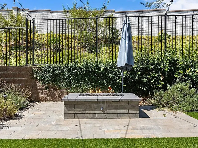 702 Westbrook Loop — Photo 38
