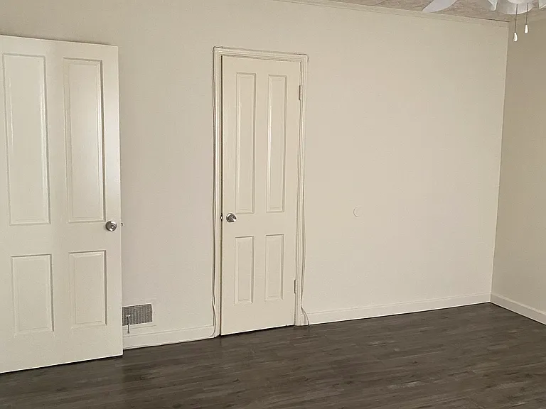 10967 Roebling Ave #2 — Photo 17