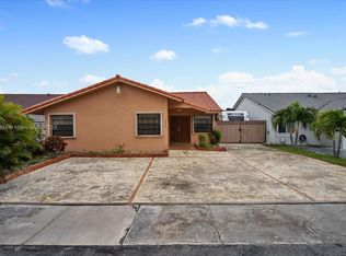 13732 SW 16th Ter, Miami, FL 33175