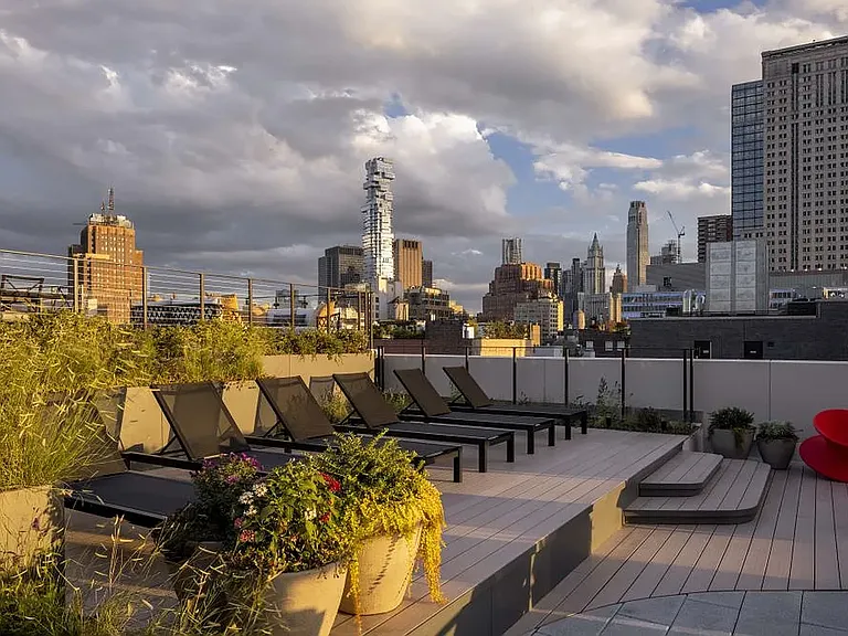 450 Washington St #206 — Photo 14