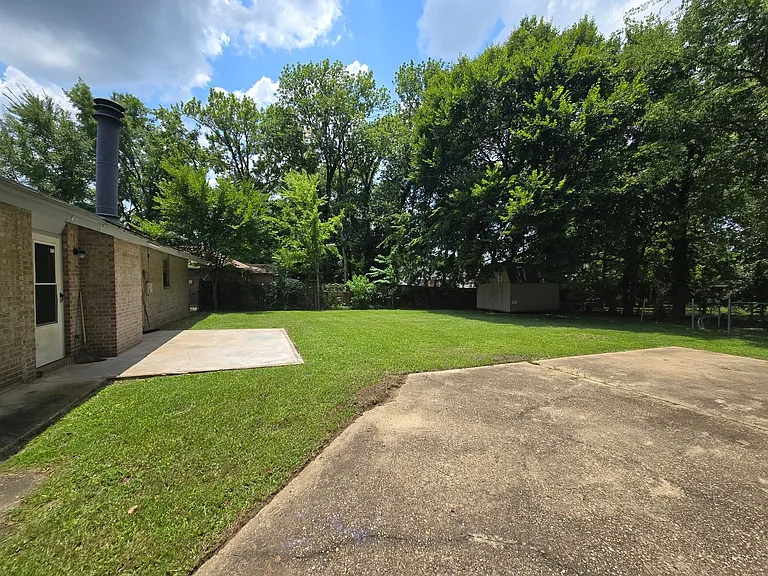 2240 E Aberdeen Dr — Photo 21