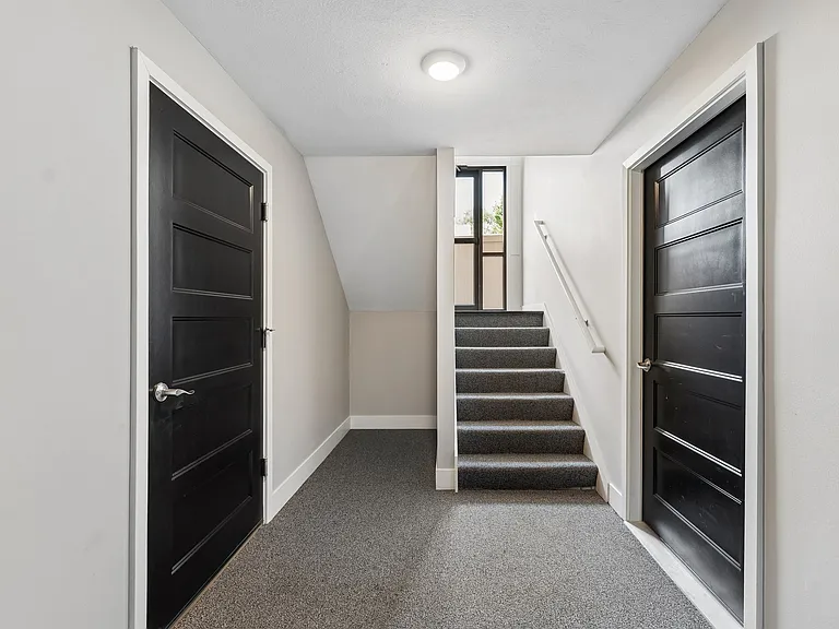 4702 Wakeley St #4 — Photo 14