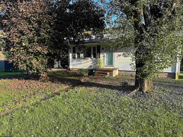 2094 Sardis Rd, Clarksburg, WV 26301