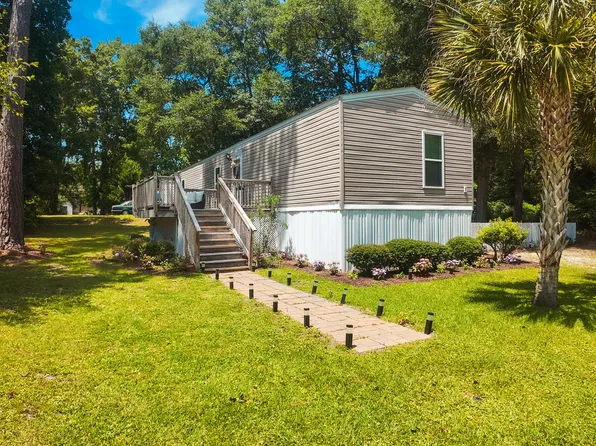 7249 Lula Street SW, Ocean Isle Beach, NC 28469