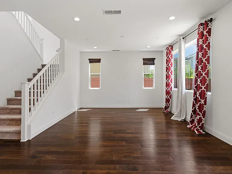 520 E Albertina Ave — Photo 13