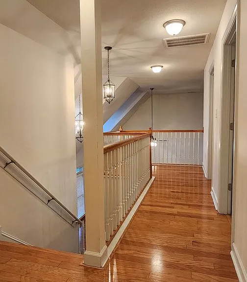 302 Savannah Dr — Photo 17