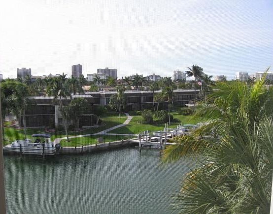 1st image of 900 Collier Ct APT 302