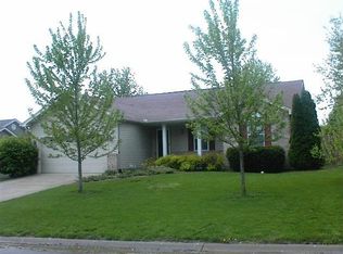 812 Amesbury Ct, Belleville, IL