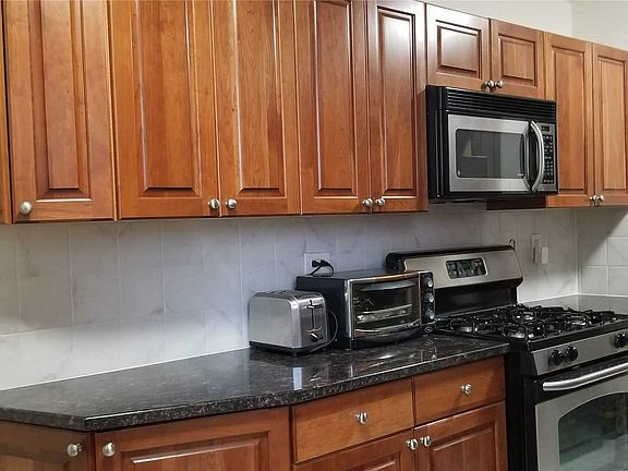 4th image of 21165 23rd Ave APT 3J